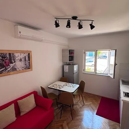 Luce Apartment Makarska